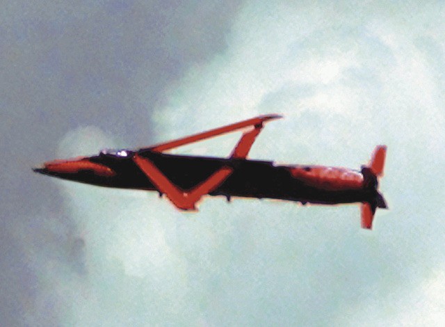 阿联酋展出的新型RW-24智能巡飞弹，这种机翼造型有什么讲究？