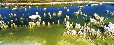 察尔汗盐湖：中国最大的钾镁盐矿床